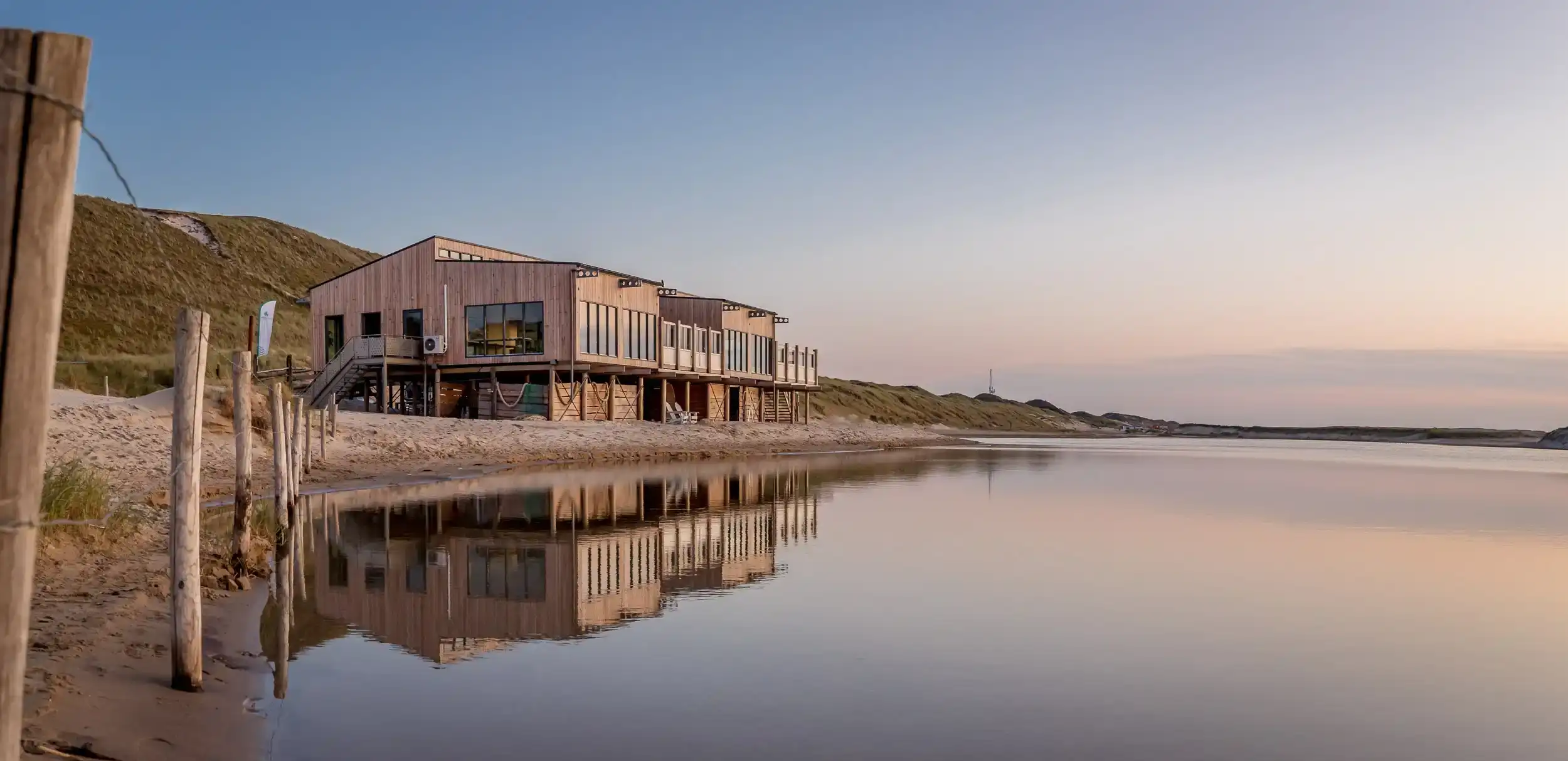 De Jongens uit Schoorl van buitenaf
